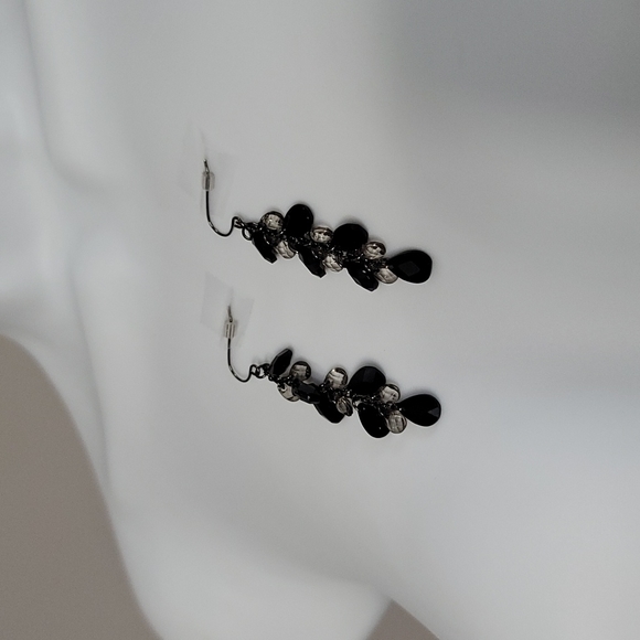 Rhinestone & Bead Layered Earrings - Picture 3 of 7